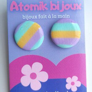 Handmade pastel color polymer clay earrings. Boucles d'oreilles fait à la main